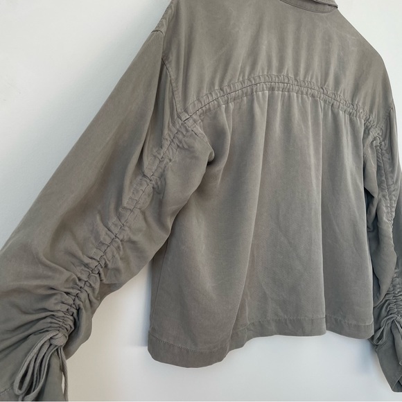 Soft Surroundings Tencel Ruched Zip Up Jacket Lightweight Army Green Size XS - Picture 5 of 7